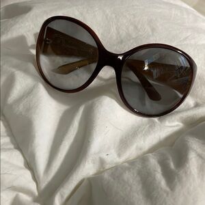 Elegant Brown Sunglasses